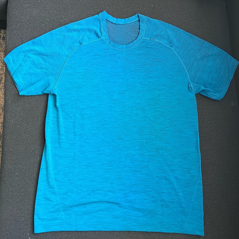 Lululemon Workout Shirt Men’s Medium